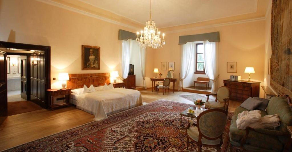 Schlosshotel Obermayerhofen Sebersdorf Pokój zdjęcie